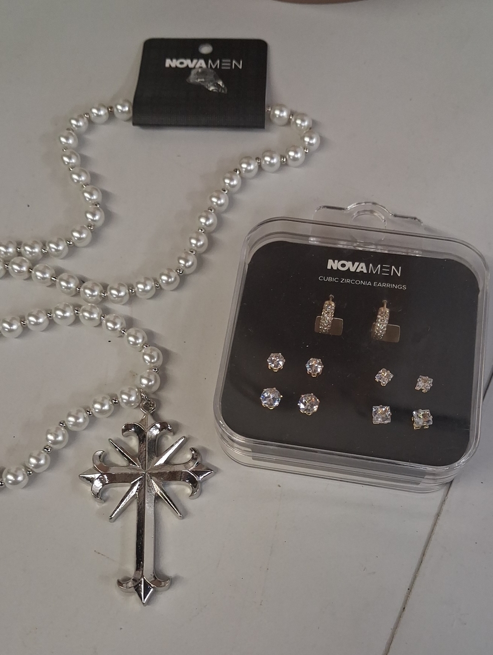 NWT Nova MENS 5 Pr Earrings And Pearl Cross Necklace